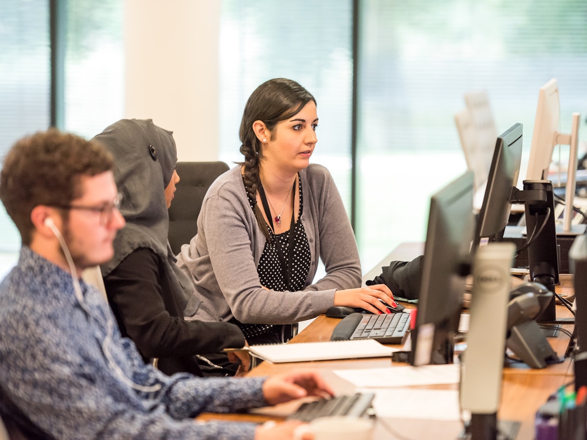 IT Support Services shown through business IT support desk